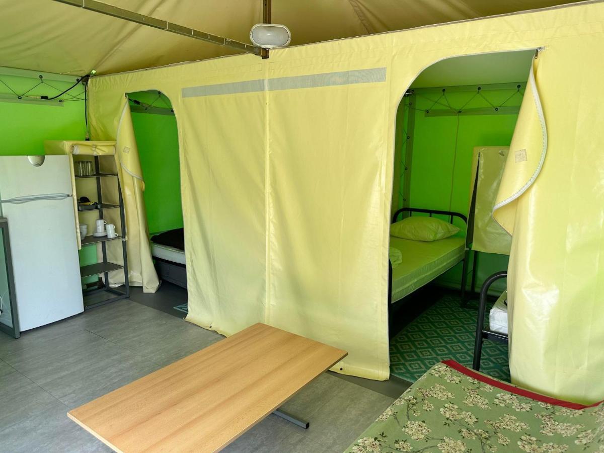 Les Eychecadous Hotel Artigat Buitenkant foto