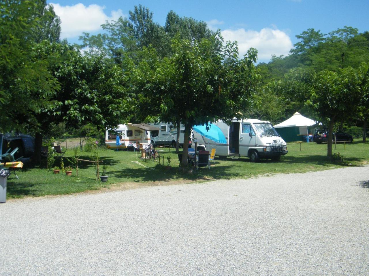 Les Eychecadous Hotel Artigat Buitenkant foto